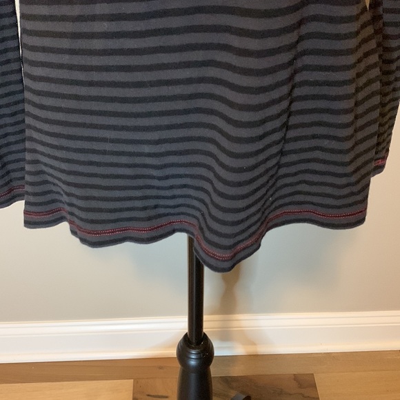 Energe' World Wear Striped shirt with cute hearts 💕 size L - Picture 3 of 10